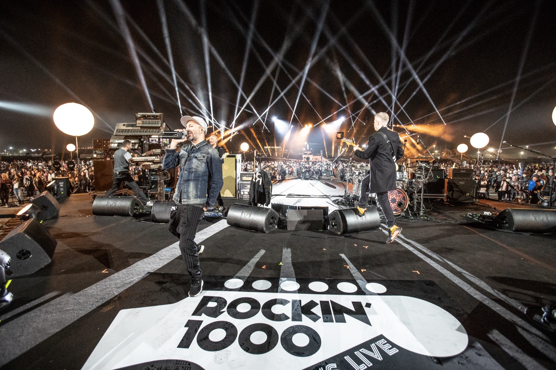 Débardeur Rockin'1000 - Logo Tête Noire, Coupe Classique, Léger, Manches Et Ourlet Double Couture